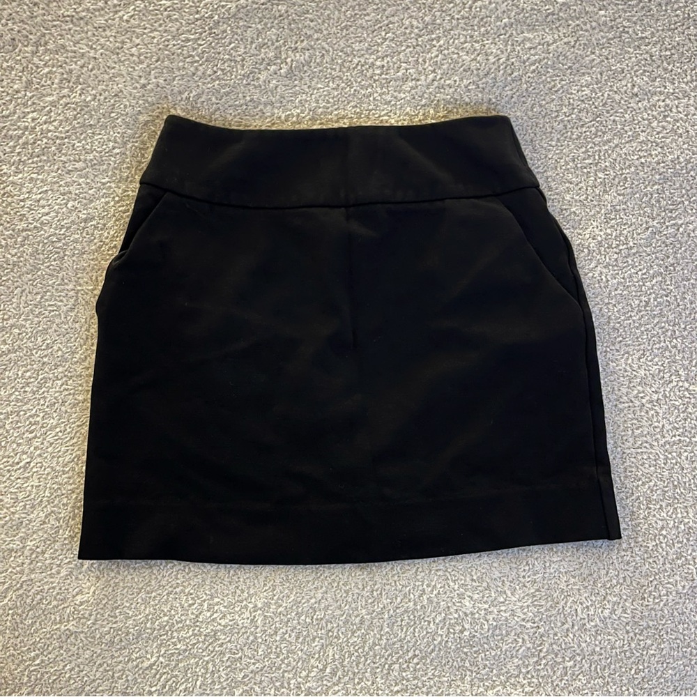 White House Black Market Classic Black Mini Skirt